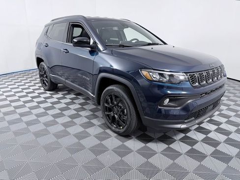 New 2026 Jeep Compass Latitude image 2