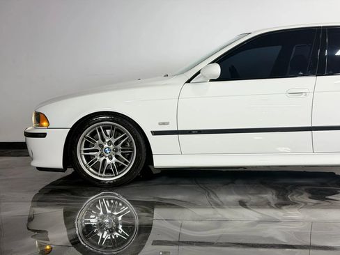 Used 2003 BMW M5 image 15