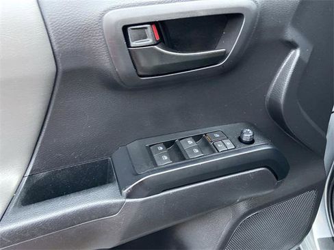 Certified 2022 Toyota Tacoma 4x4 Double Cab image 22