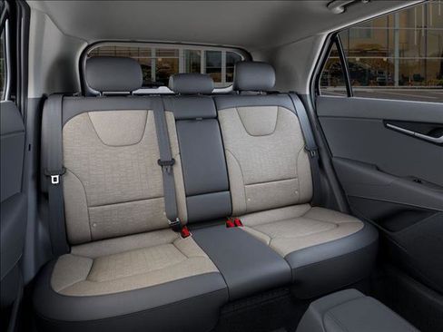 New 2025 Kia Niro image 16