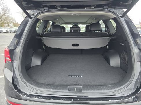 Used 2023 Hyundai Santa Fe SEL w/ Premium Package image 21