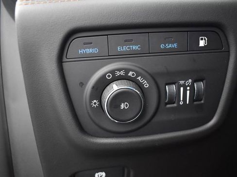 Used 2022 Jeep Grand Cherokee Summit image 14