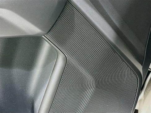 New 2026 GMC Canyon Elevation w/ Convenience Package image 19