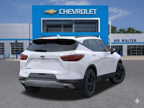 New 2026 Chevrolet Blazer LT image 5