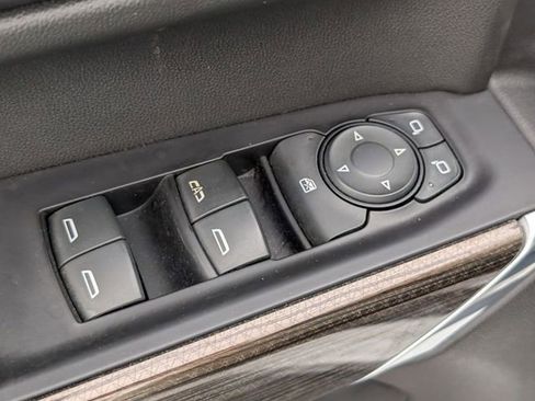 Used 2019 Chevrolet Silverado 1500 RST w/ All-Star Edition AWD/4WD image 13