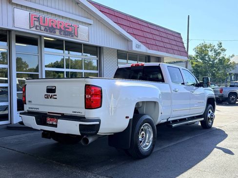 Used 2019 GMC Sierra 3500 Denali w/ Duramax Plus Package AWD/4WD image 3