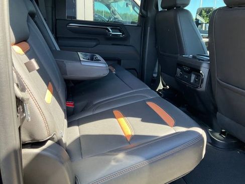Used 2026 GMC Sierra 2500 AT4 w/ AT4 Premium Plus Package AWD/4WD image 10