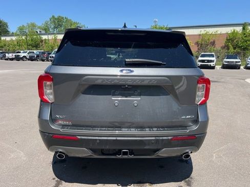 Used 2023 Ford Explorer XLT w/ Equipment Group 202A AWD/4WD image 6