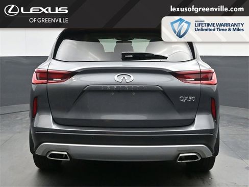 Used 2022 INFINITI QX50 Essential image 7