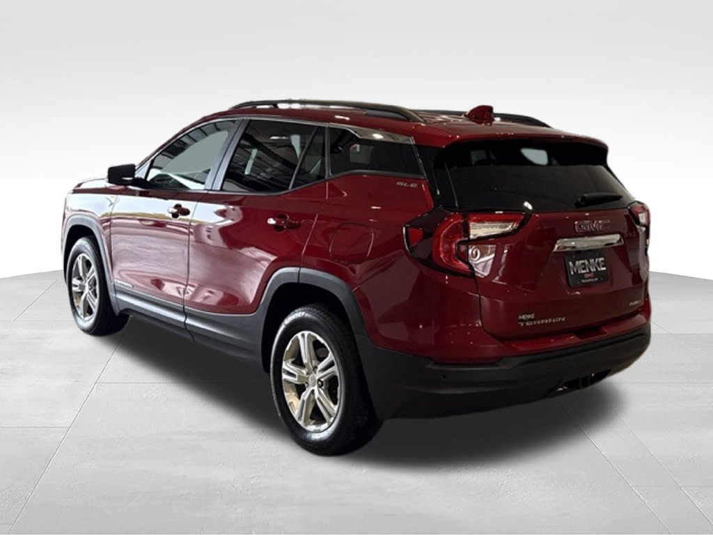 Used 2024 GMC Terrain SLE w/ Driver Convenience Package AWD/4WD image 5