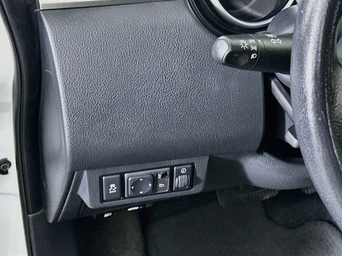 Used 2012 Nissan Versa 1.8 S w/ Special Edition Pkg FWD image 16