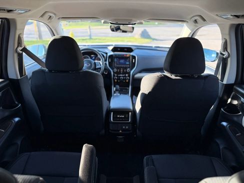 Used 2022 Subaru Ascent Premium w/ Convenience Package AWD/4WD image 3