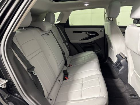 Used 2025 Land Rover Range Rover Evoque S AWD/4WD image 17