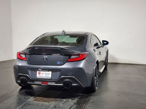 Used 2024 Toyota GR86 Premium image 28