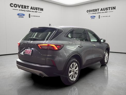 Certified 2025 Ford Escape Active image 5