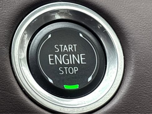 Certified 2024 Cadillac Escalade ESV Sport Platinum w/ LPO, ONYX Package image 7