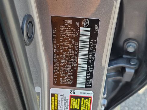 Used 2025 Toyota Camry SE FWD image 24