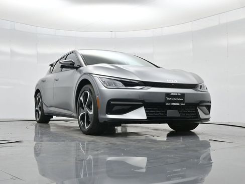 Used 2023 Kia EV6 GT-Line w/ GT-Line Suede Seat Package image 37