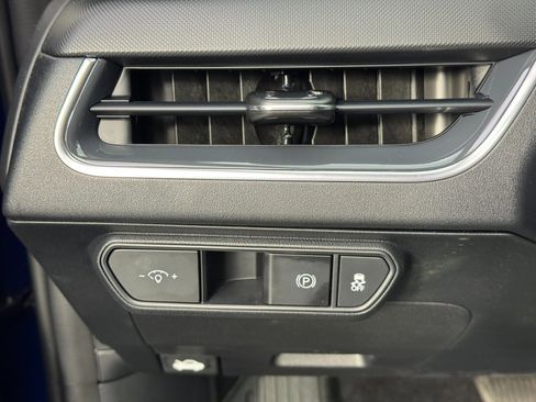 Used 2025 Kia K4 EX image 16