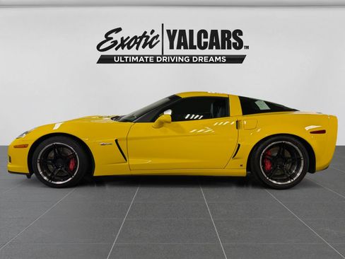 Used 2007 Chevrolet Corvette Z06 w/ Preferred Equipment Group RWD image 2