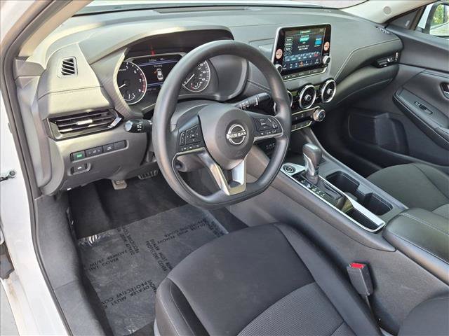 Used 2024 Nissan Sentra SV FWD image 10