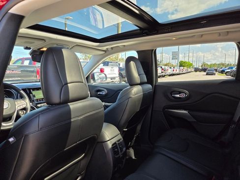 Used 2021 Jeep Cherokee Limited w/ Elite Package FWD image 19