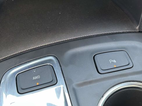 Used 2024 Chevrolet Equinox LT image 28