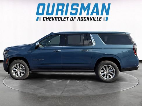 New 2026 Chevrolet Suburban Premier AWD/4WD image 3