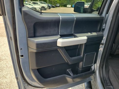 Used 2019 Ford F150 Lariat AWD/4WD image 13