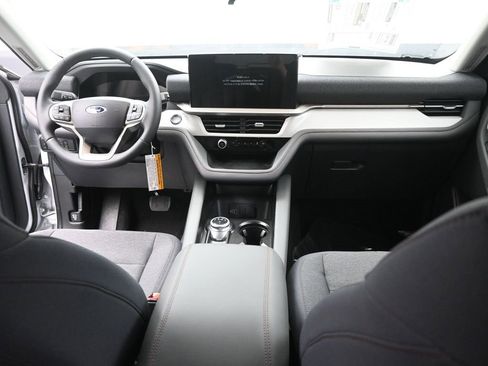 New 2026 Ford Explorer Active image 16