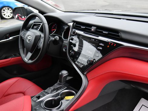 Used 2019 Toyota Camry XSE image 42