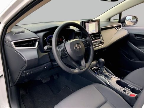 Used 2026 Toyota Corolla LE FWD image 17