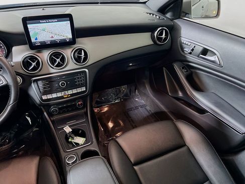 Used 2018 Mercedes-Benz GLA 250 4MATIC image 21