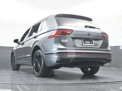 Used 2022 Volkswagen Tiguan SE R-Line image 65