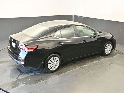 Certified 2025 Nissan Sentra S image 34