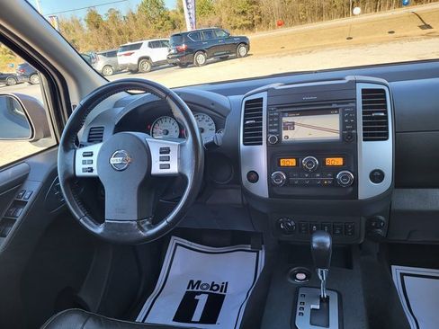 Used 2021 Nissan Frontier PRO-4X w/ Pro-4x Utility Package image 15