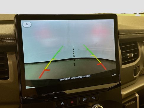 Used 2024 Ford Expedition Max XLT image 23