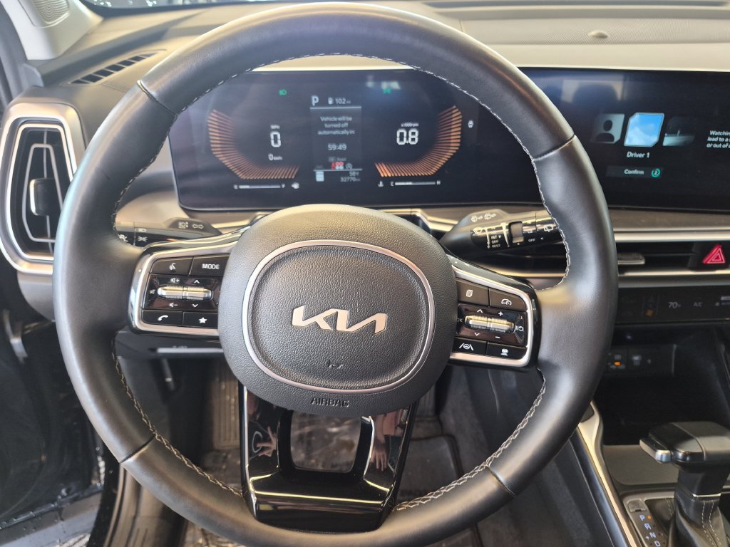 Used 2025 Kia Sorento EX AWD/4WD image 18