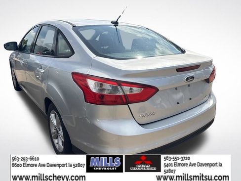 Used 2014 Ford Focus SE FWD image 4