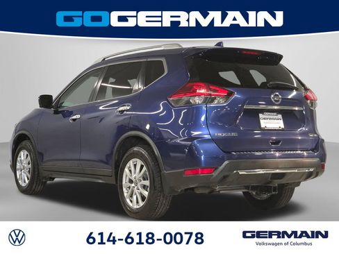 Used 2017 Nissan Rogue SV w/ SV Premium Package AWD/4WD image 13