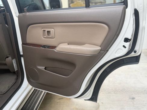 Used 2001 Toyota 4Runner SR5 image 74