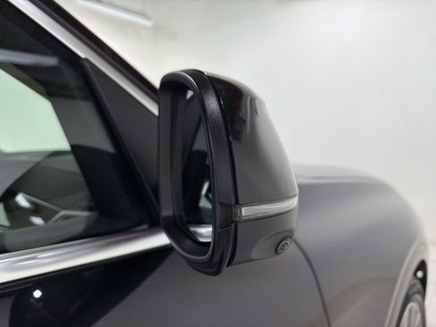 Certified 2023 BMW X7 xDrive40i w/ Executive Package image 30