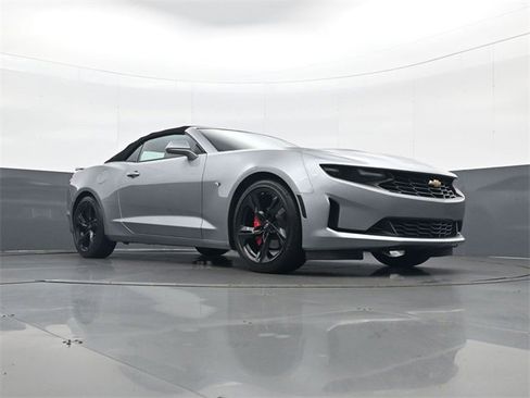 Used 2023 Chevrolet Camaro LT image 23
