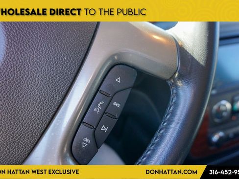 Used 2011 Chevrolet Suburban LT image 11