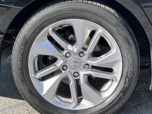 Used 2018 Honda Accord LX image 25
