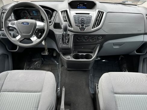 Used 2017 Ford Transit 350 XLT image 3