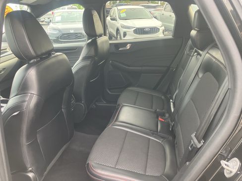 Certified 2023 Ford Escape ST-Line AWD/4WD image 15