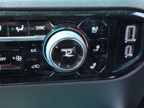 Used 2025 Chevrolet Silverado 1500 LTZ w/ LTZ Convenience Package II image 30