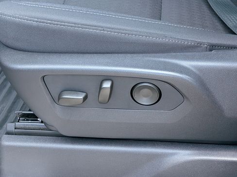 Used 2026 Chevrolet Silverado 1500 LT AWD/4WD image 20