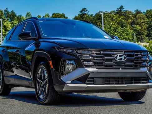 Certified 2025 Hyundai Tucson SEL FWD image 7